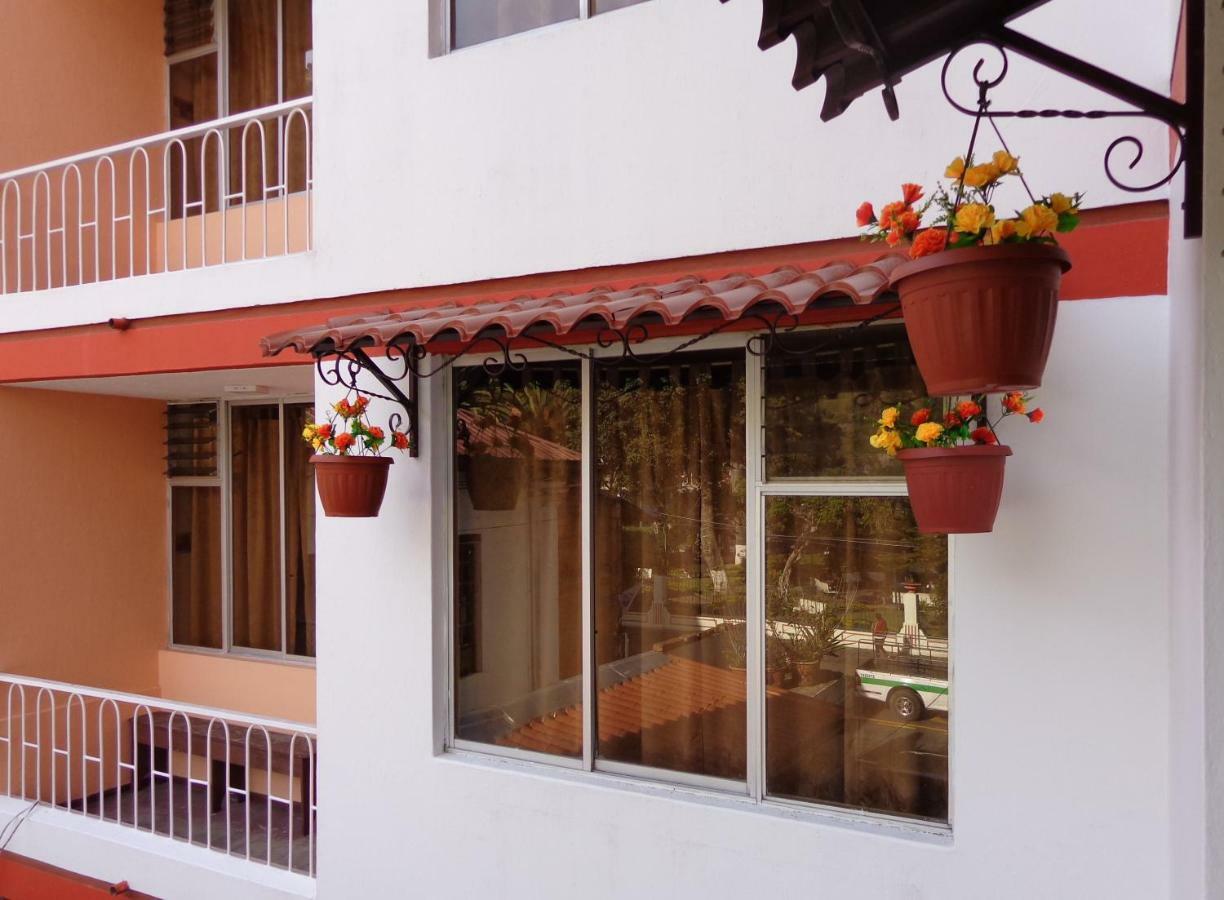 Hotel Flor De Oriente Baños Екстериор снимка