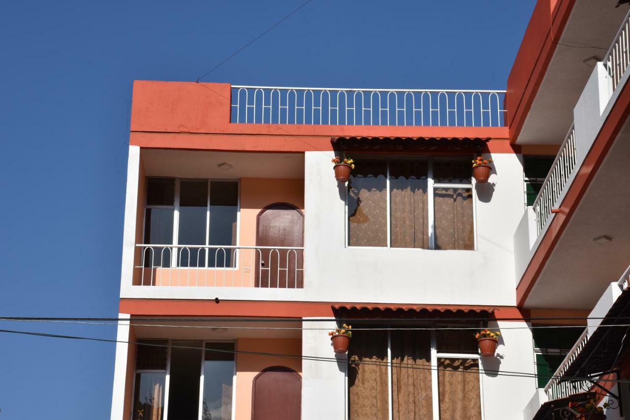Hotel Flor De Oriente Baños Екстериор снимка